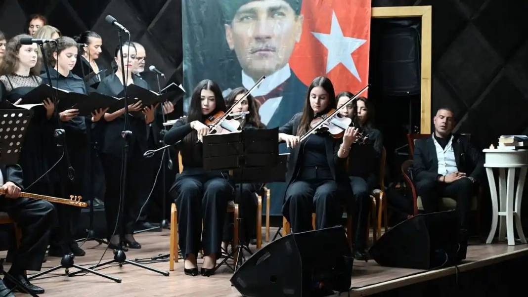 Kemer’de Duygusal Gece: Atatürk’e Saygı Konseri 7